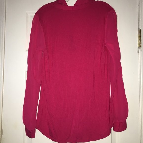 Medium pink‎ top - Picture 2 of 5